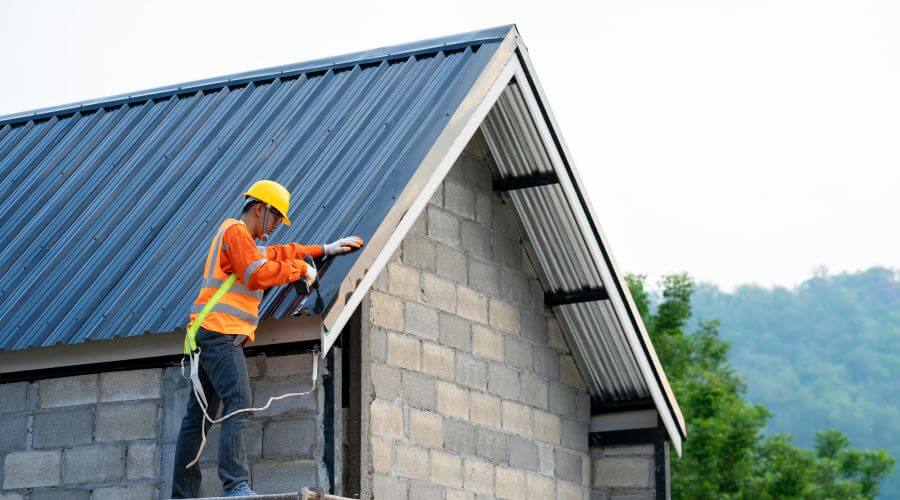 Expert Emergency Roof Repairs services in Walker, MO